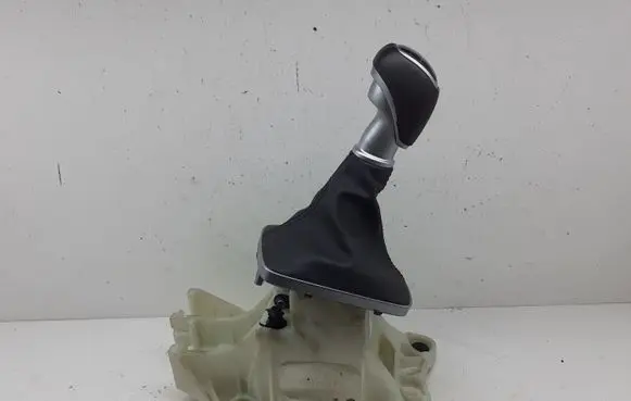 Hyundai Kona I Gear shifter/selector 43700J9110
