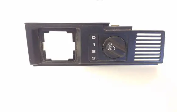 Land Rover Discovery Headlight level height control switch YUK000020PUY