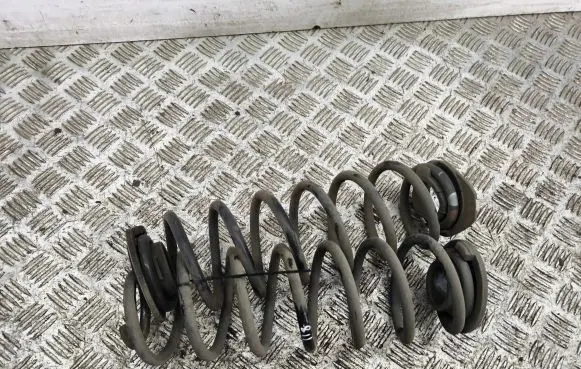 Honda HR-V Rear coil spring