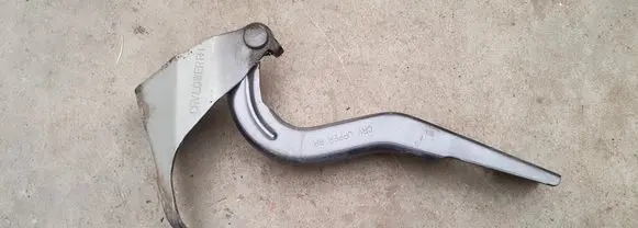 Honda CR-V Engine bonnet/hood hinges