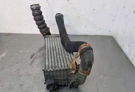 Ford Focus Intercooler radiator BV61-9L440-CE