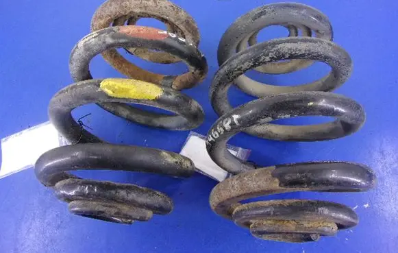 Mercedes-Benz Vito Viano W638 Rear coil spring