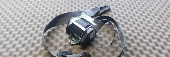 Skoda Superb B6 (3T) Front seatbelt 3T2857701 615479000