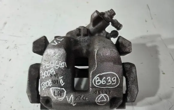 Peugeot 5008 II Front brake caliper 2VL701