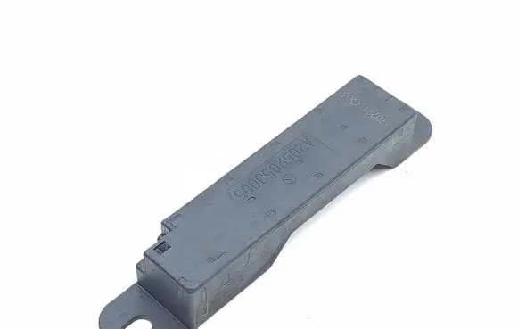 Mercedes-Benz E AMG W213 Keyless system antenna A2059053005