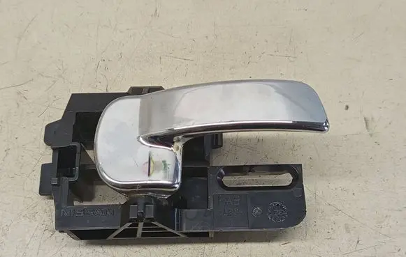 Nissan Qashqai+2 Front door interior handle 80670 8449