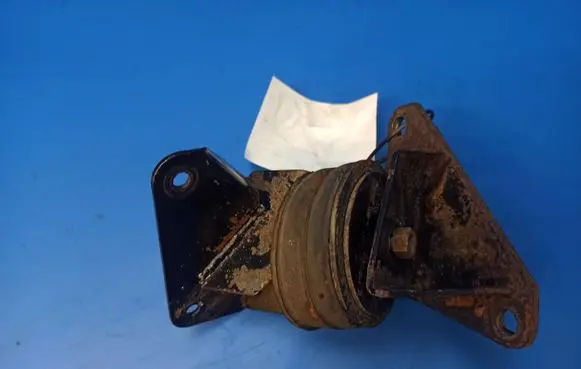 Jaguar XJS Engine mounting bracket EAC1450 EAC1450RH
