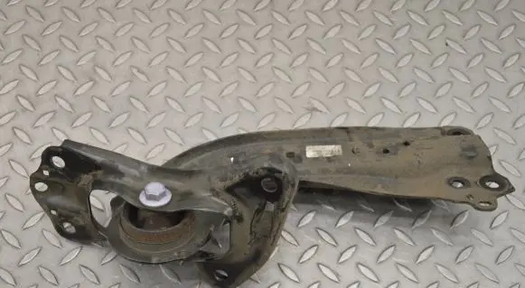Rear upper control arm/wishbone