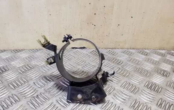 Nissan Qashqai Fuel filter bracket/mount holder 