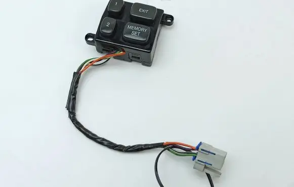 Cadillac STS Seville Seat memory switch 25635321 330107