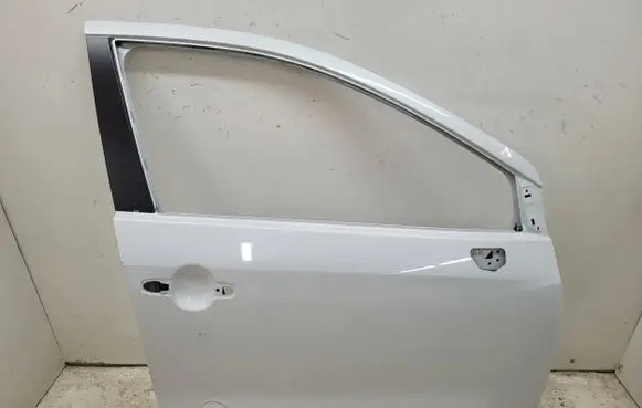 Suzuki SX4 S-Cross Front door
