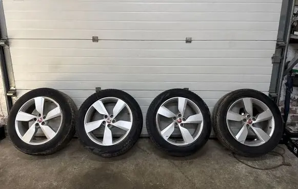 Jaguar E-Pace R19 alloy rim J9C3DASS