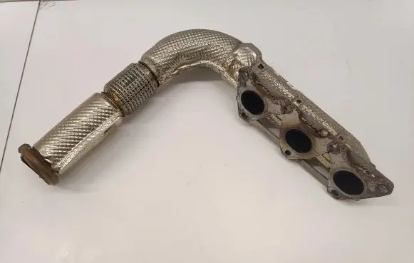 Volkswagen Touareg III Exhaust manifold 059253033EB