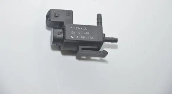 BMW 5 E39 Turbo solenoid valve 1742712