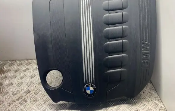 BMW 5 F10 F11 Engine cover (trim) 7800575 8510365