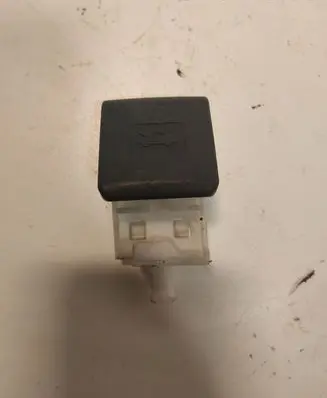 Toyota Avensis T250 Engine bonnet (hood) release handle