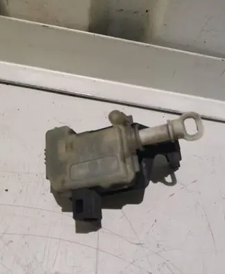 Seat Ibiza III (6L) Tailgate boot lock/latch motor 1H5862159C 1H0959781A