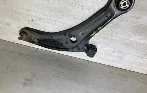 Ford Fiesta Front lower control arm/wishbone H1BC3042R