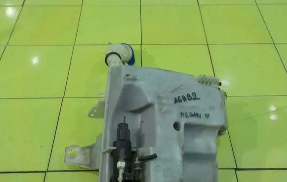 Ford Focus Windshield washer fluid reservoir/tank ZBIORNICZEK 16AB2