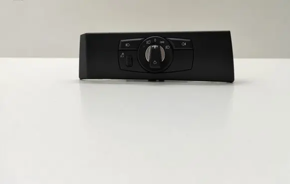 BMW 5 E60 E61 Light switch 6988565 913472601 9134726