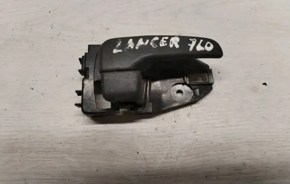 Mitsubishi Lancer Front door interior handle