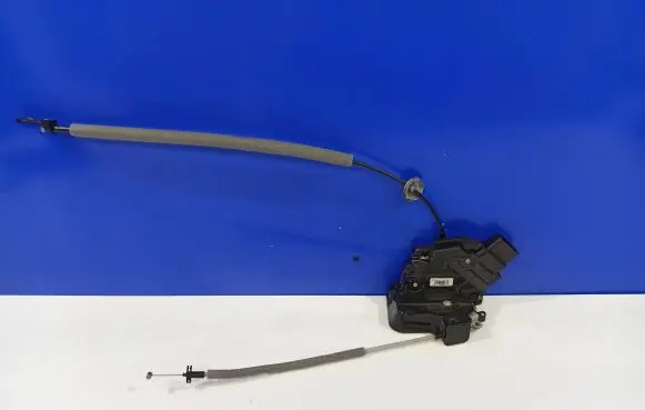 Volvo XC60 Front door lock 30799302 31253658