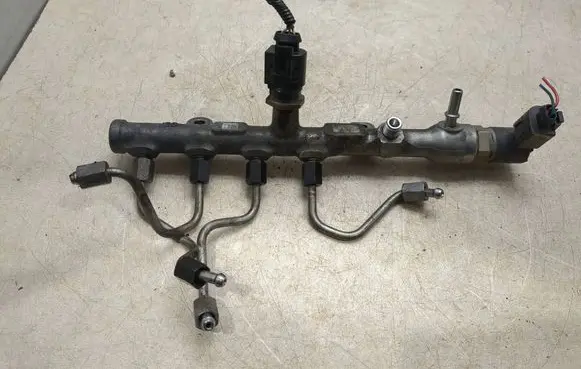 KIA Ceed Fuel main line pipe 314002U200