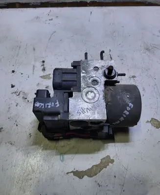 Subaru Forester SF ABS Pump 2758AC030 971202731