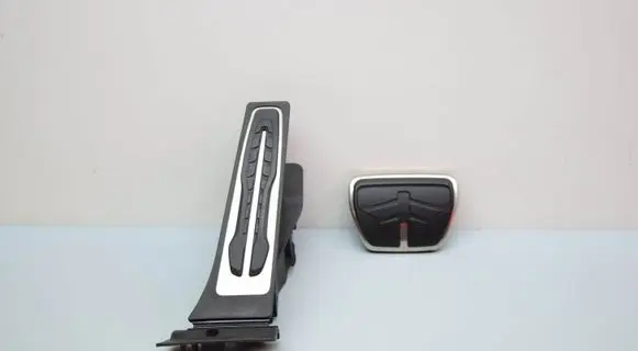 BMW iX3 G08 Pedal assembly 6889825 7008320