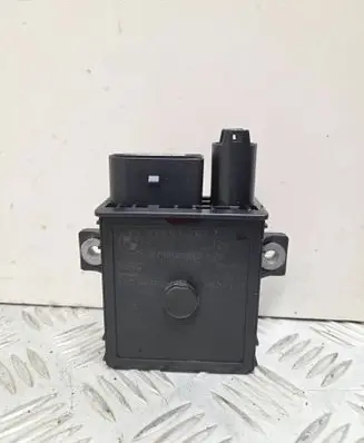 BMW 5 E60 E61 Glow plug pre-heat relay 7801201 0003013138 0522140101