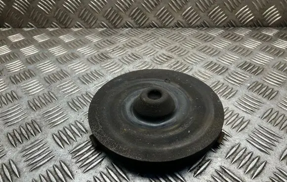 Opel Vivaro Rear coil spring rubber mount 