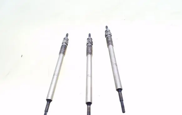 Toyota Avensis T250 Glow plug 198500R020