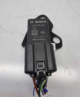 Land Rover Evoque II Glow plug pre-heat relay KX63189E2AA F09GW