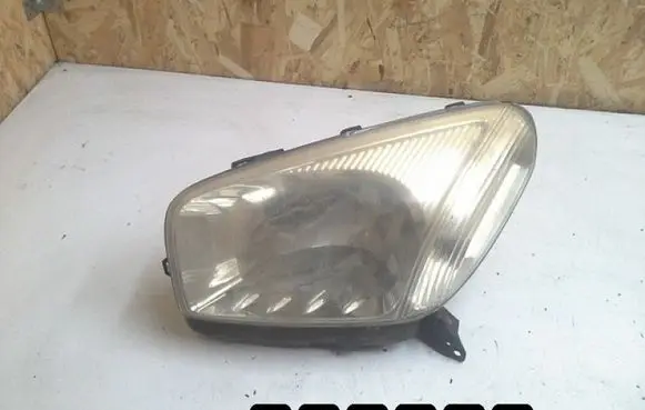 Toyota RAV 4 (XA10) Headlight/headlamp DEFECT