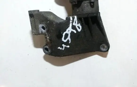 Opel Astra G Engine mounting bracket