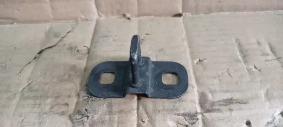 Chevrolet Camaro Loading door lower hinge 13321093