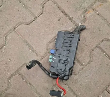 Nissan Primera Fuse box set 71543078
