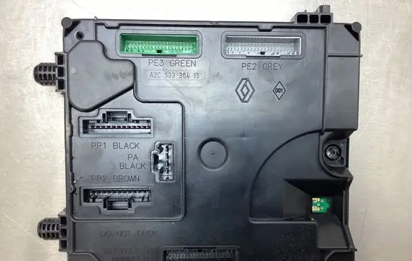 Renault Laguna III Comfort/convenience module A2C53186524 284B12402R 3500167601020441
