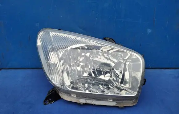 Toyota RAV 4 (XA20) Headlight/headlamp 4220