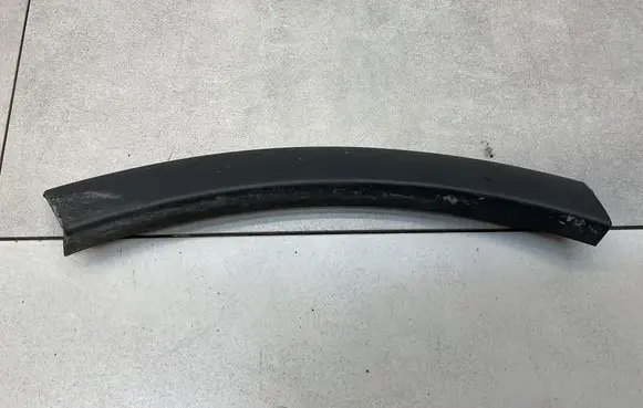 Ford Kuga I Fender trim (molding) 8V4117B813A