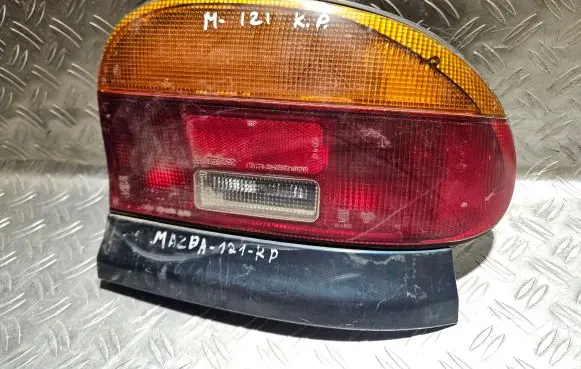 Mazda 121 Rear/tail lights 22061364 3309505R
