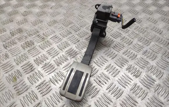 Peugeot 308 Accelerator throttle pedal 9674829180
