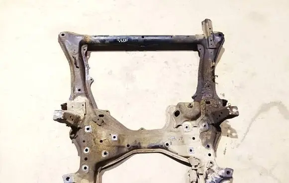Honda CR-V Front subframe