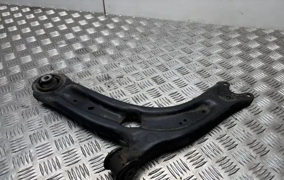 Volkswagen PASSAT B8 Front lower control arm/wishbone 3Q0407153 3Q0407153B