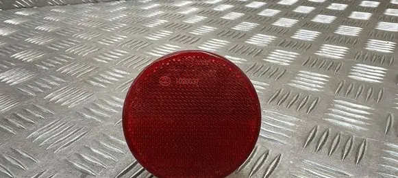 Toyota Avensis T270 Rear tail light reflector I090037