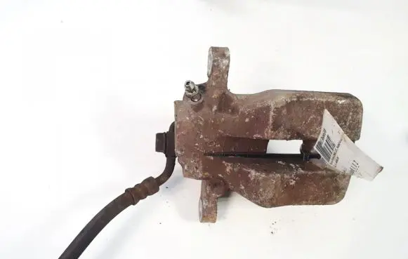 Toyota RAV 4 (XA30) Rear brake caliper advics38