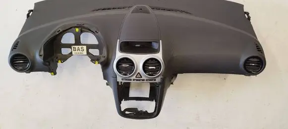 Opel Corsa D Dashboard 13184061