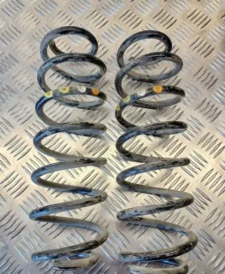 Volkswagen Polo V 6R Rear coil spring