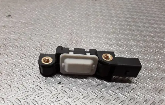 Volkswagen Touareg I Airbag deployment crash/impact sensor 7L0909606B