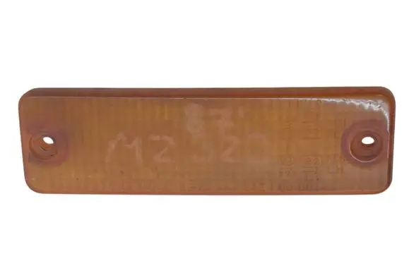 Mazda 323 Front bumper turn signal 0450535 G03151073